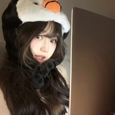 小丑面前